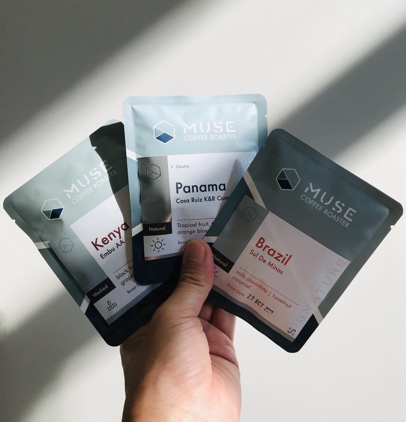 #手沖咖啡豆, #咖啡豆, #香港咖啡豆, #咖啡粉囊, #掛耳包, #咖啡掛耳包, #咖啡生豆, #咖啡豆批發, #香港咖啡豆批發, #香港咖啡豆品牌, #咖啡豆品牌, #咖啡批發, #香港咖啡批發, #濾掛咖啡, #意式拼配, #淺焙咖啡, #中焙咖啡, #深焙咖啡, #單品咖啡, #公平貿易咖啡, #可持續咖啡, #香港烘焙咖啡, #精品咖啡, #咖啡訂閱, #咖啡訂閱服務, #咖啡禮盒, #咖啡禮物, #咖啡零售, #精品咖啡豆, #咖啡風味水果調, #堅果風味咖啡, #巧克力風味咖啡, #花香咖啡, #自然處理咖啡豆, #蜜處理咖啡, #水洗處理咖啡, #日曬處理咖啡, #香港咖啡品牌, #香港咖啡豆品牌, #本地烘焙, #咖啡豆直送, #環保咖啡包, #濃縮咖啡豆, #公平工資咖啡, #咖啡可追溯來源, #客製化咖啡豆, #客製化咖啡拼配, #客製化咖啡豆拼配, #哥倫比亞咖啡豆, #埃塞俄比亞咖啡豆, #巴西咖啡豆, #肯亞咖啡豆, #印尼咖啡豆, #多國生產地咖啡豆, #手沖豆, #手沖咖啡豆, #handbrewedcoffeebeans, #coffeebeans,